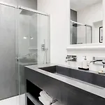 Апартаменты Welkhom Bocconi Loft 2bdr And 2bth