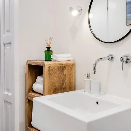 Welkhom Bocconi Loft 2bdr And 2bth Apartment